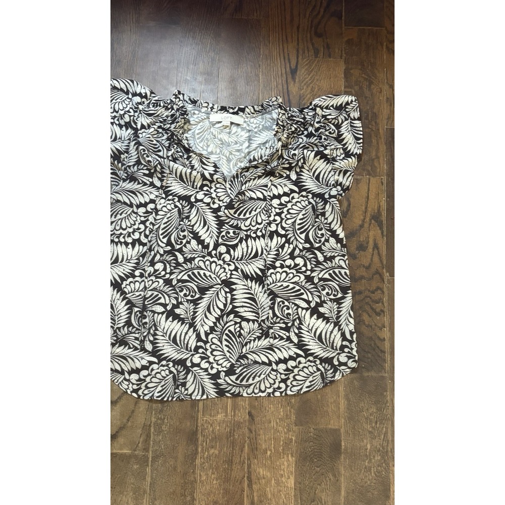 LOFT Flutter Sleeve Top Women XS Black White Botanical Ruffle Neck